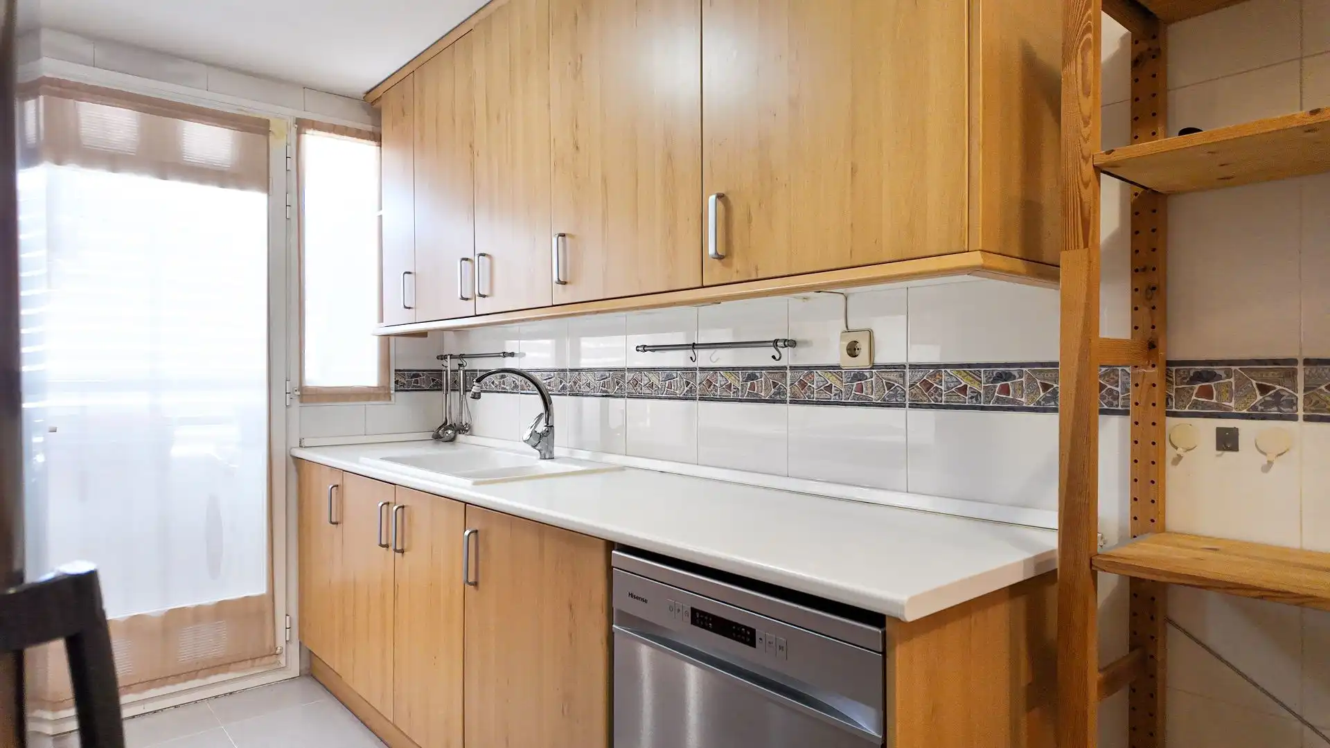 Kitchen of Flat for rent in Valencia  with Air Conditioner, Heating and Terrace
