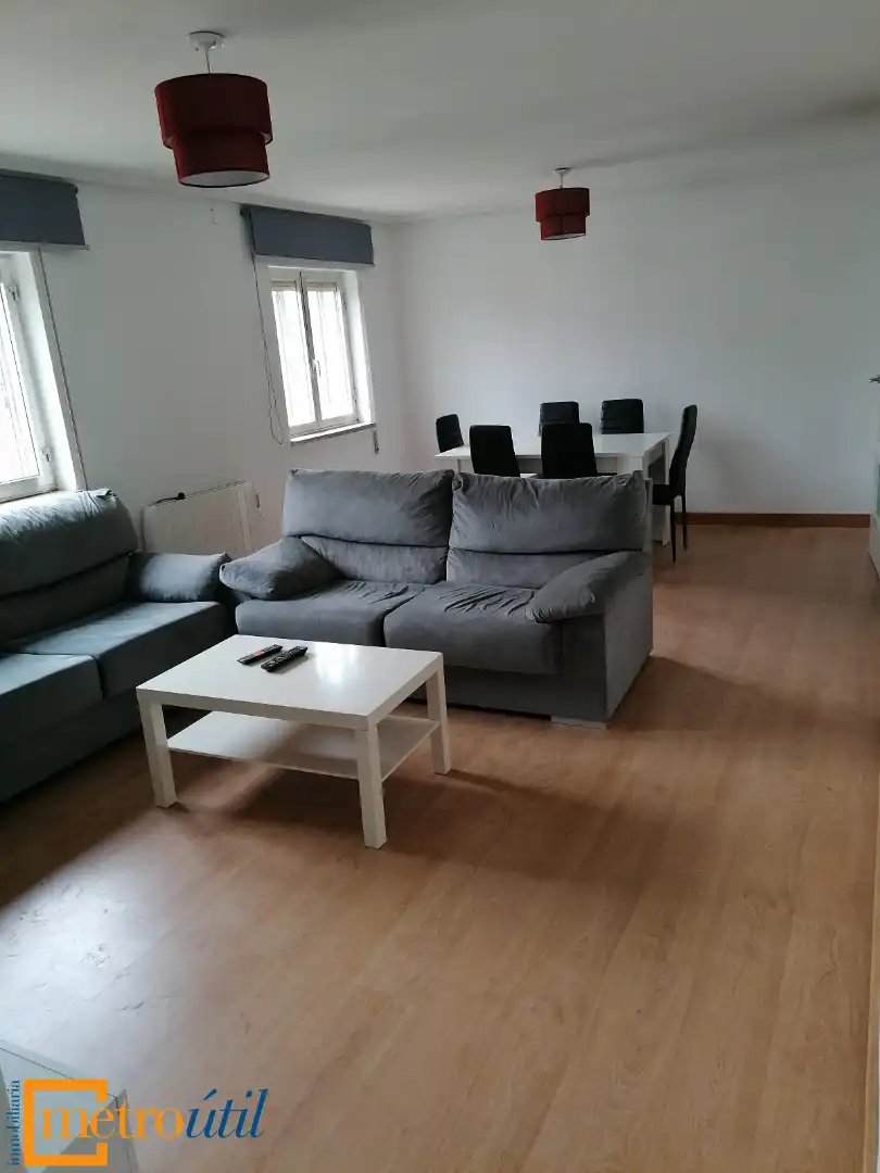 Living room of Flat for sale in Salamanca  with Heating, Parquet flooring and Balcony