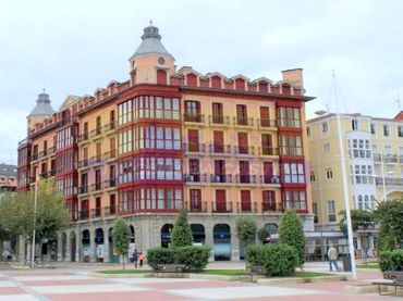 Local comercial en venda a Avenida la Constitución