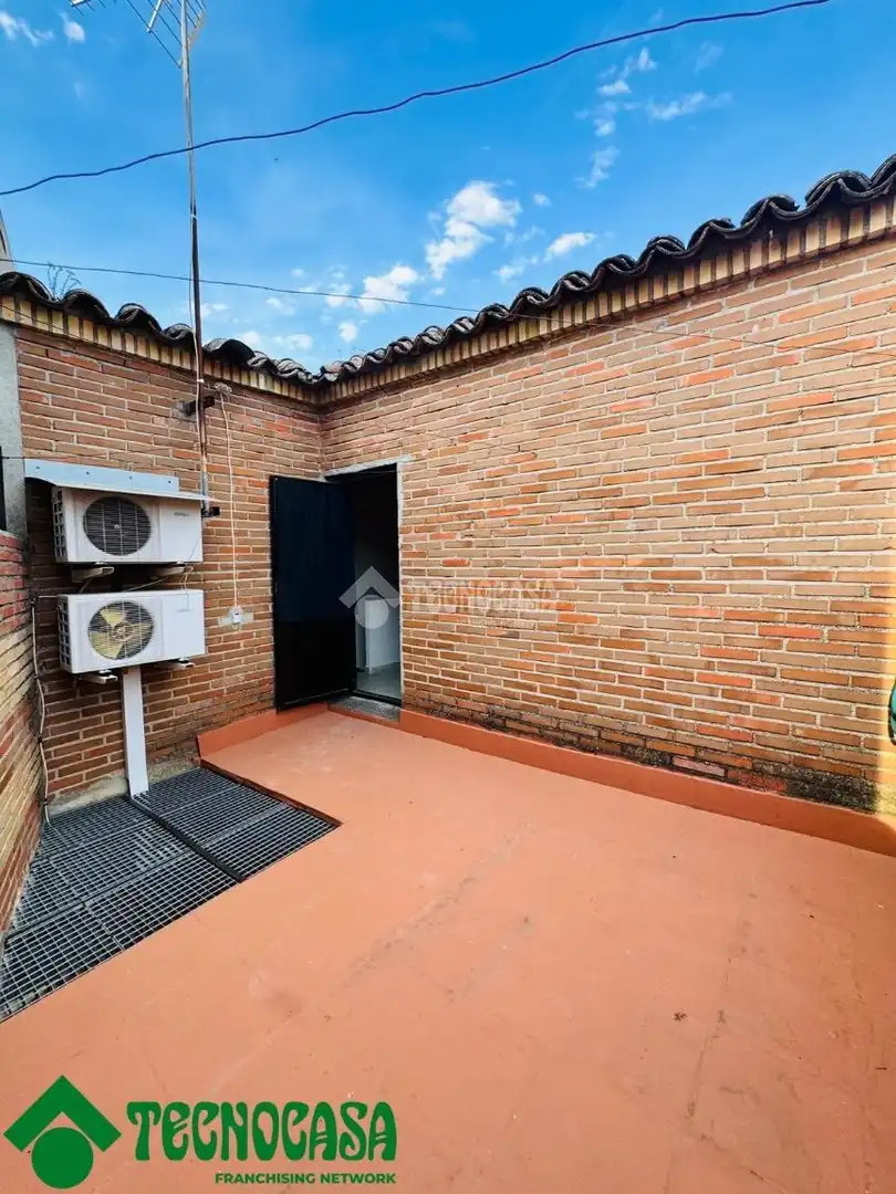 Terraza de Casa adosada en venta en Los Navalmorales con Aire acondicionado y Terraza