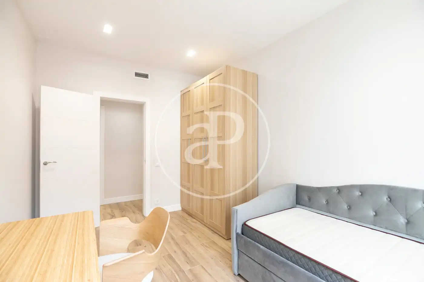 Schlafzimmer von Wohnung zum Verkauf in Barcelona mit Klimaanlage, Heizung und Möbliert