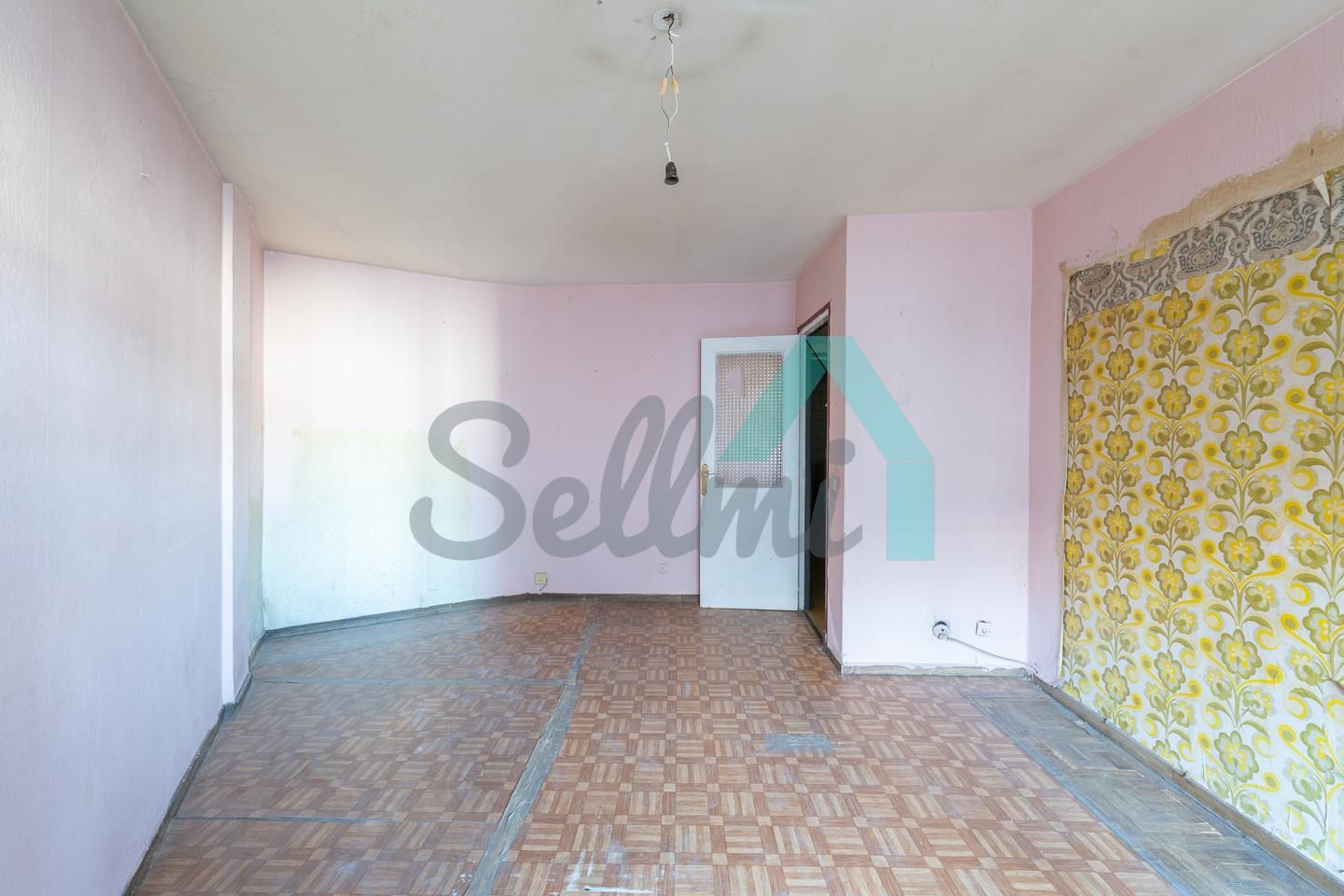 Dormitori de Pis en venda en Oviedo  amb Parquet