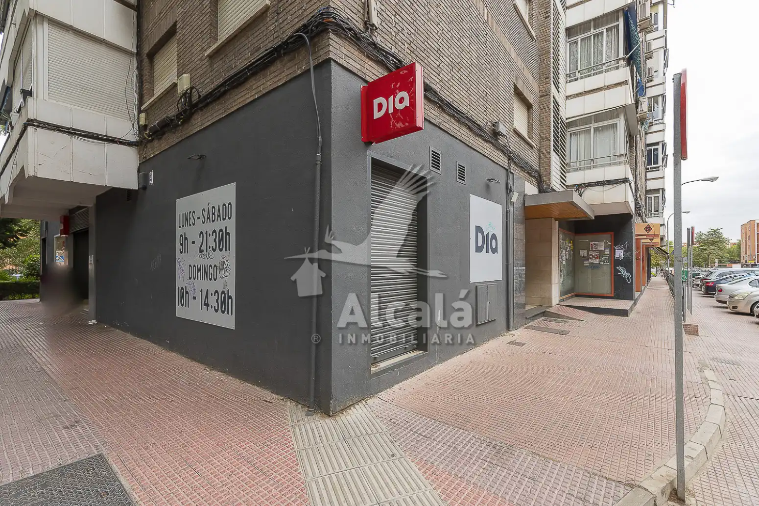 Vista exterior de Piso en venta en Alcalá de Henares