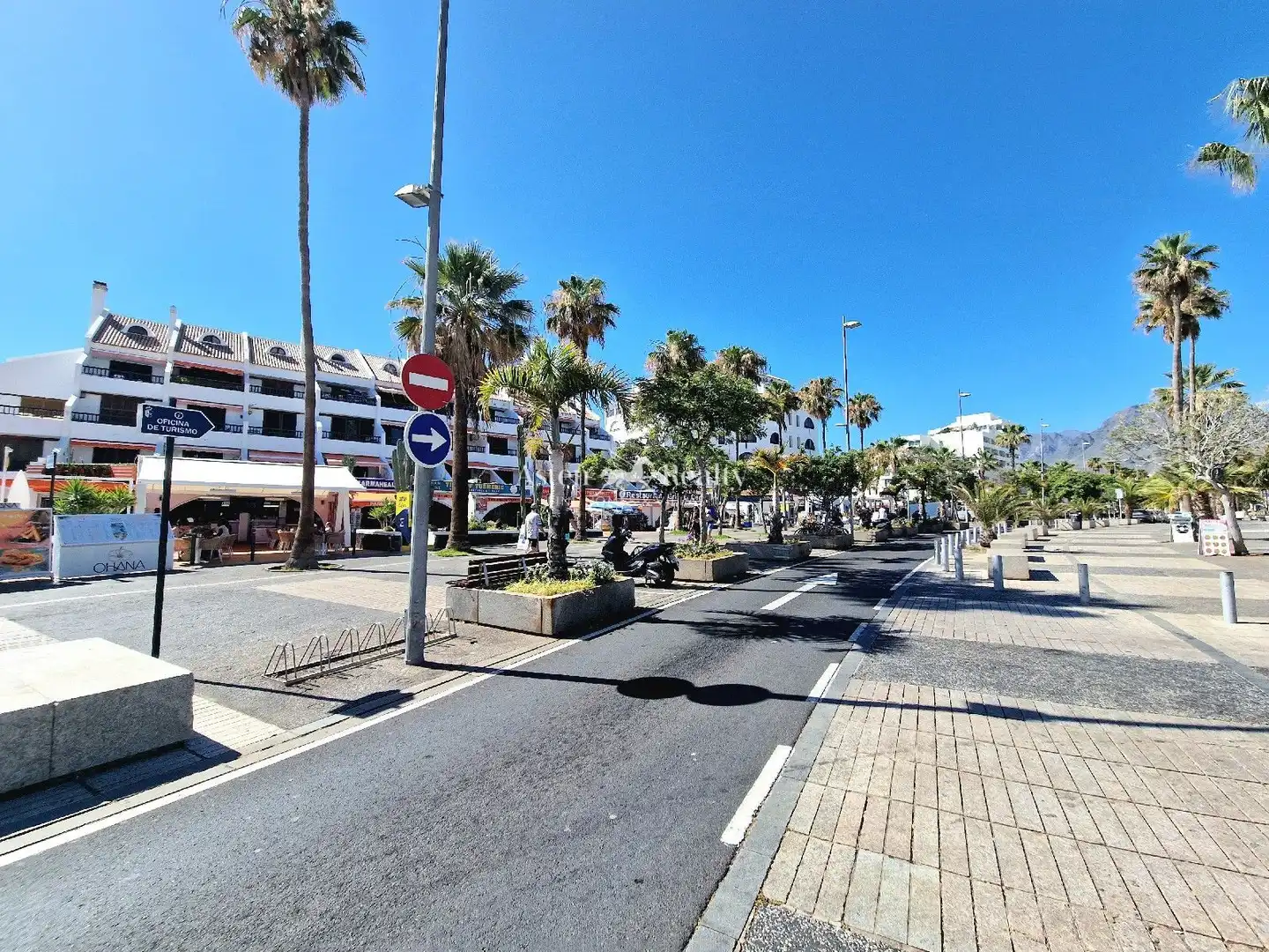 Local comercial en traspaso en Playa de las Américas, imagen 3