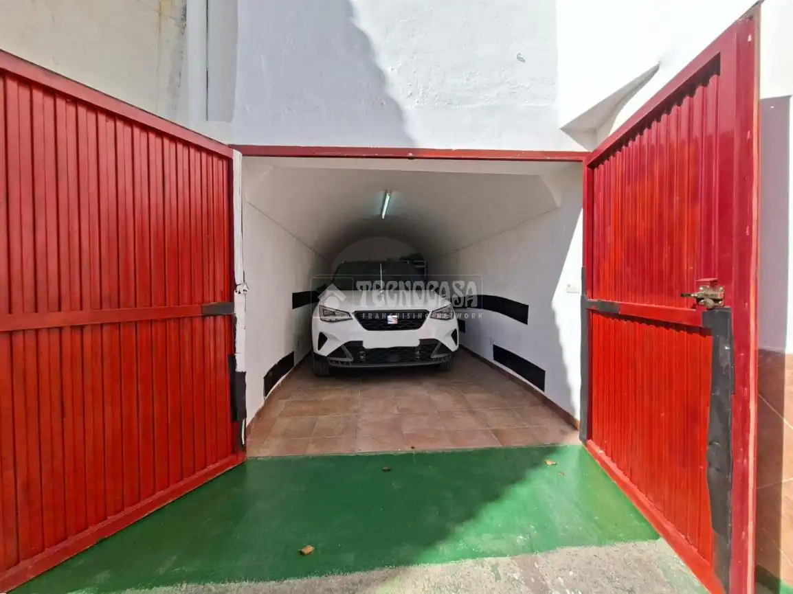 Parking de Casa o chalet en venta en Benalúa con Trastero y Amueblado