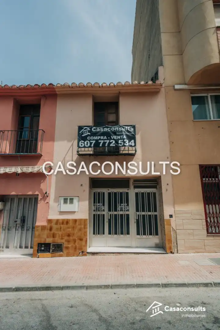 Casa con terraza en venta en Avinguda del Maestrat, imagen 3