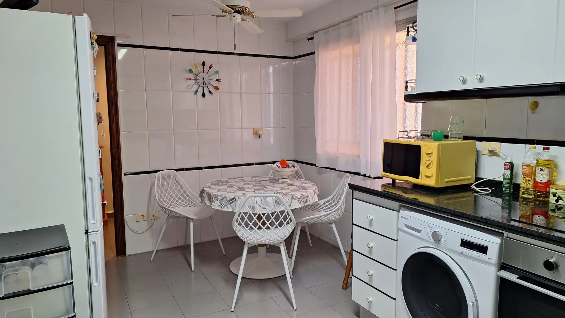 Cocina de Apartamento en venta en Gandia con Aire acondicionado, Calefacción y Terraza