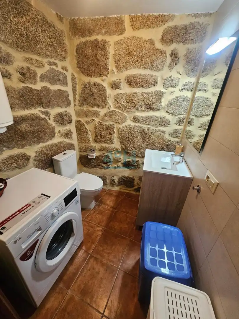 Baño de Finca rústica en venta en Beade  con Jardín privado y Amueblado