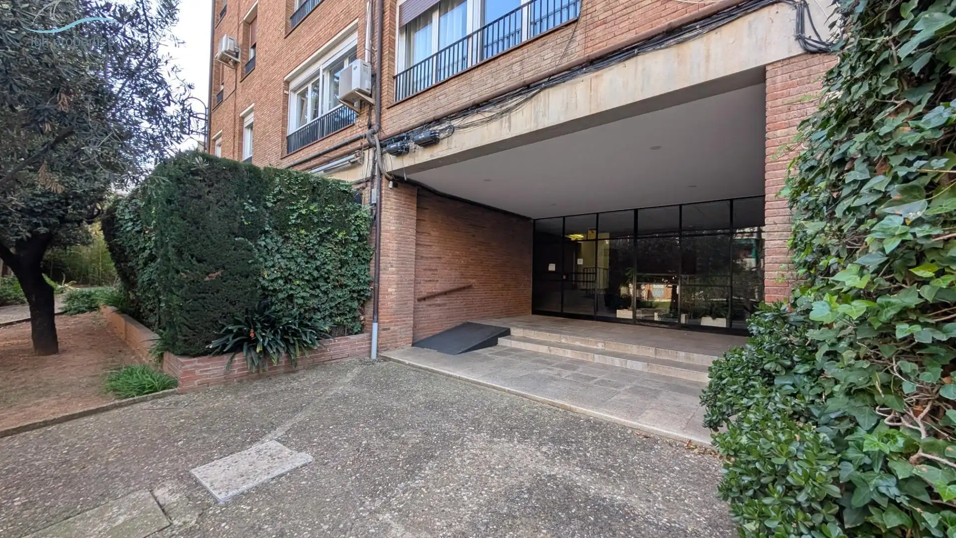 Vista exterior de Apartamento en venta en Barcelona con Calefacción y Parquet