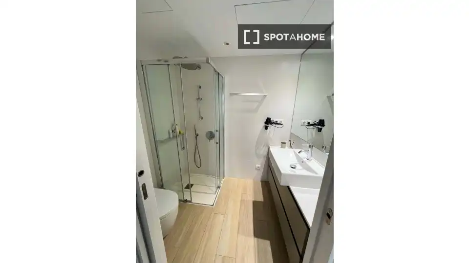Flat with terrace to rent in Sant Martí, imagen 10