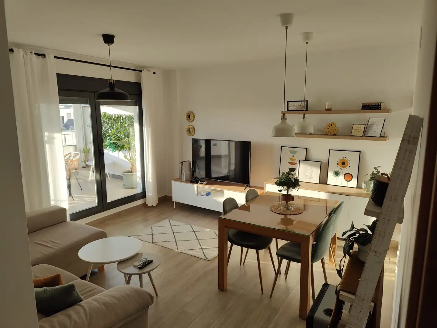 Sala d'estar de Àtic de lloguer en Armilla amb Aire condicionat, Calefacció i Terrassa