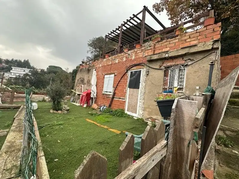Vista exterior de Casa o xalet en venda en Montcada i Reixac