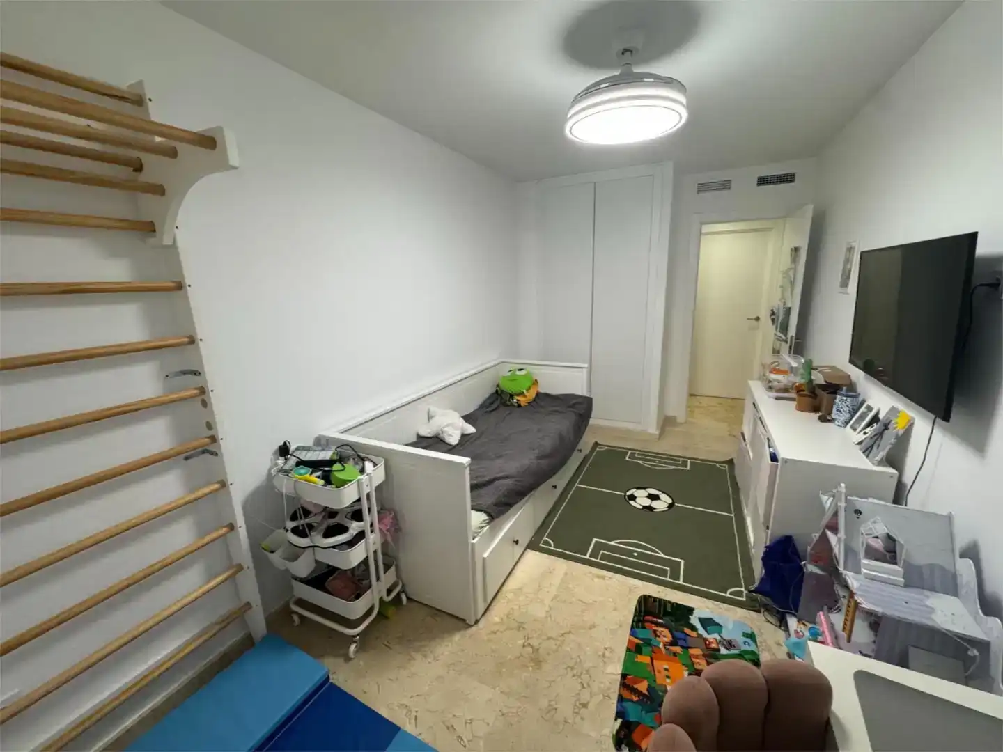 Bedroom of Flat for sale in Paterna  with Air Conditioner, Swimming Pool and Balcony