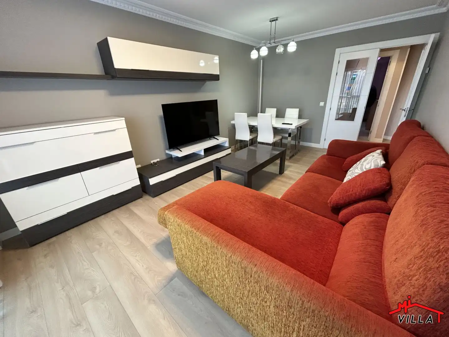 Sala de estar de Piso en venta en Colindres con Calefacción, Amueblado y Balcón
