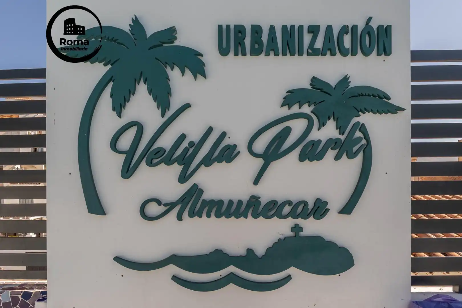 Parking of Houses for sale in Almuñécar  with Community pool