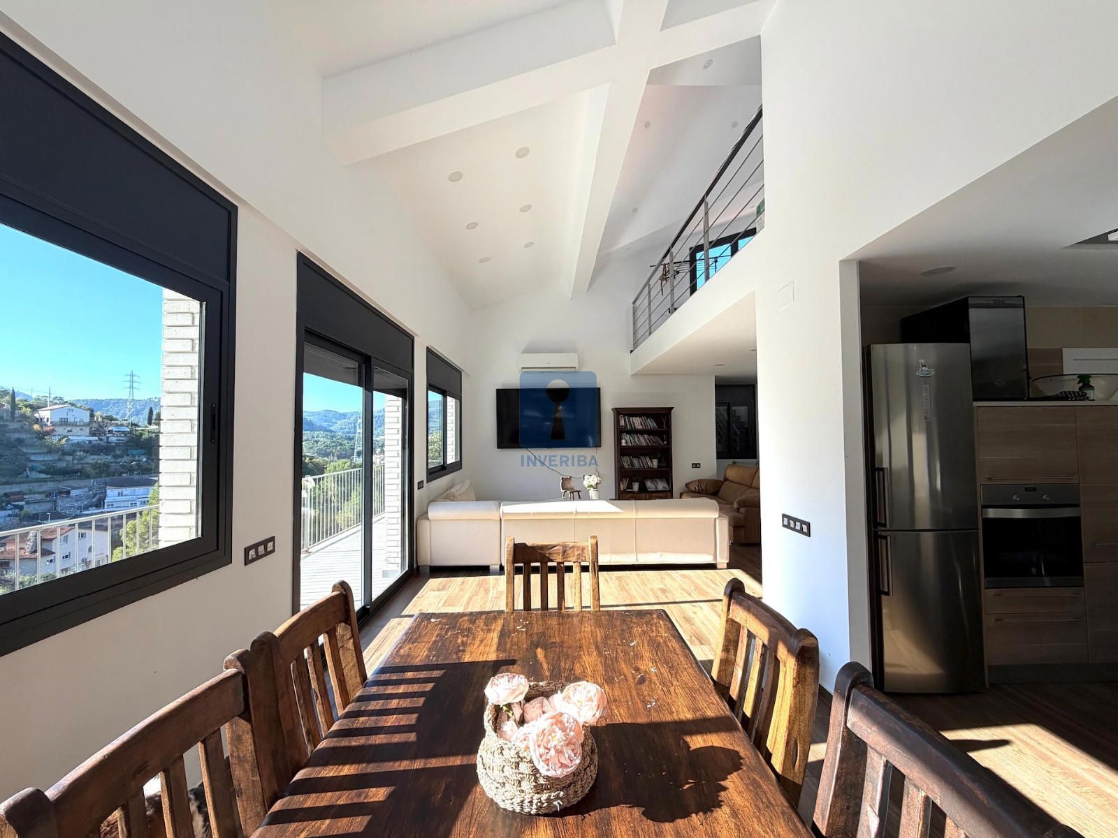 Menjador de Casa o xalet en venda en Cervelló amb Aire condicionat, Calefacció i Terrassa