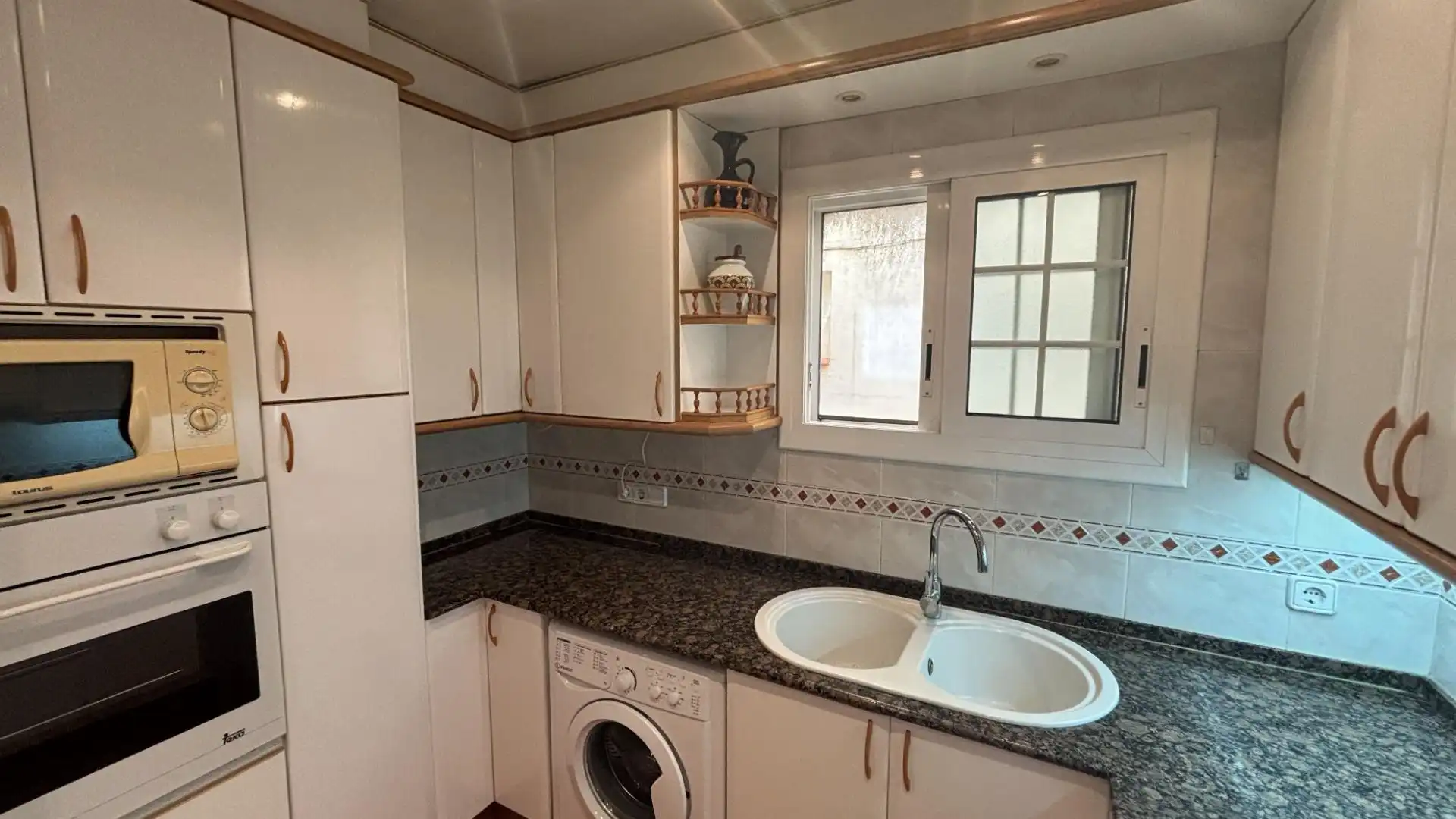 Cocina de Piso en venta en Barcelona con Aire acondicionado, Amueblado y Balcón