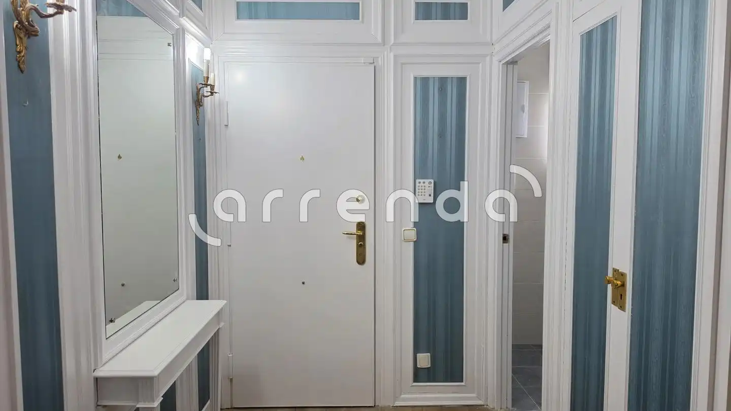 Flat with lift to rent in Plaza del Doctor Laguna, imagen 5