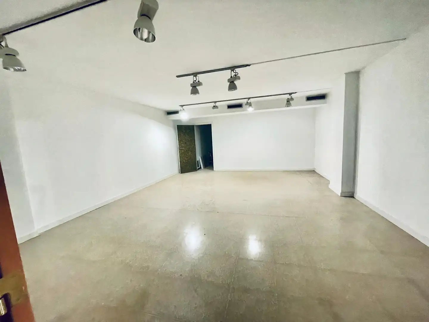 Local comercial de lloguer a Eixample, imagen 35