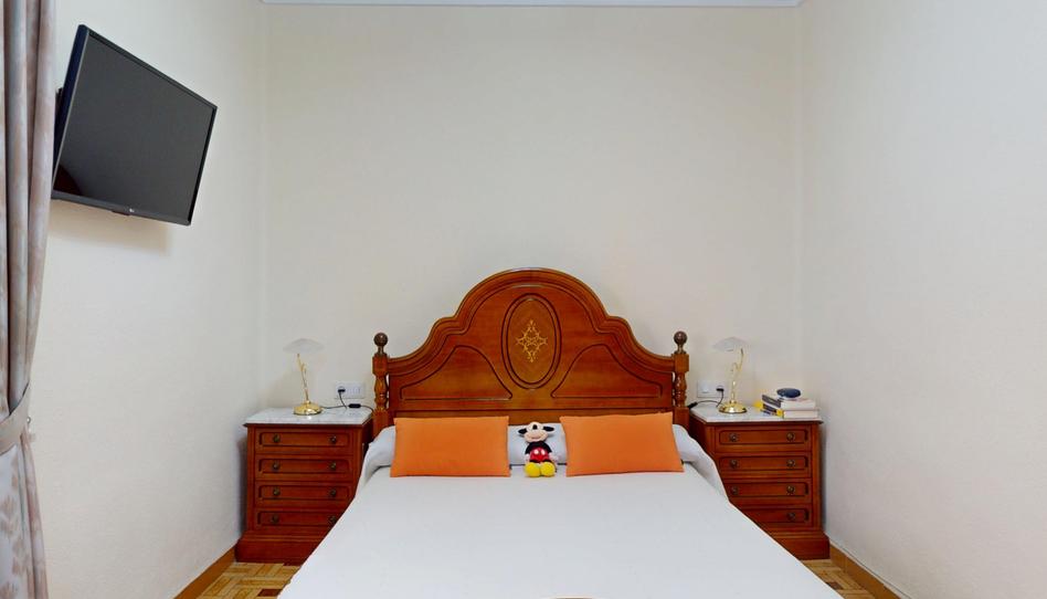 Foto 1 de Piso en venta en Carrer D'astúries, Camí Fondo, Valencia