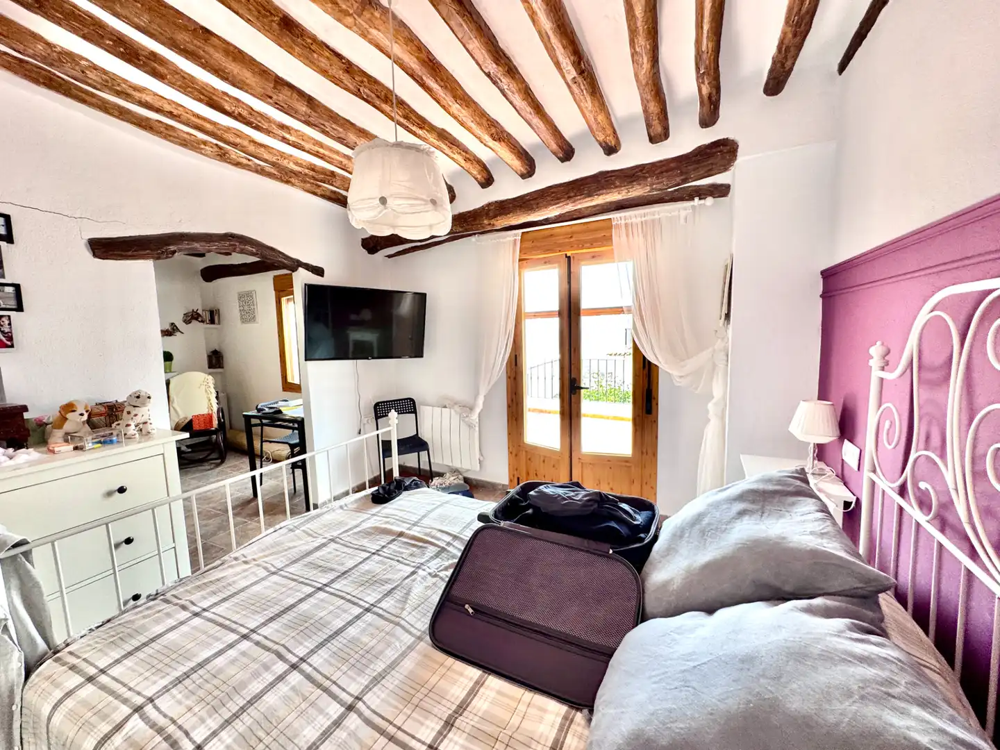 Sala d'estar de Casa o xalet en venda en Válor amb Calefacció, Jardí privat i Terrassa
