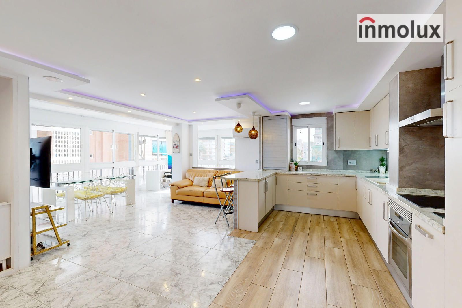 Wohnung zum Verkauf in Avenida Países Escandinavos.   Urbanización Texas, Playa de San Juan, Playa de San Juan - El Cabo de las Huertas