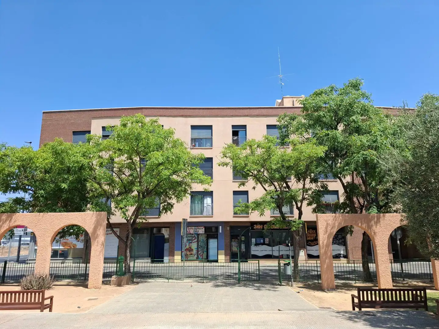 Vista exterior de Pis en venda en Murcia amb Traster i Piscina comunitària
