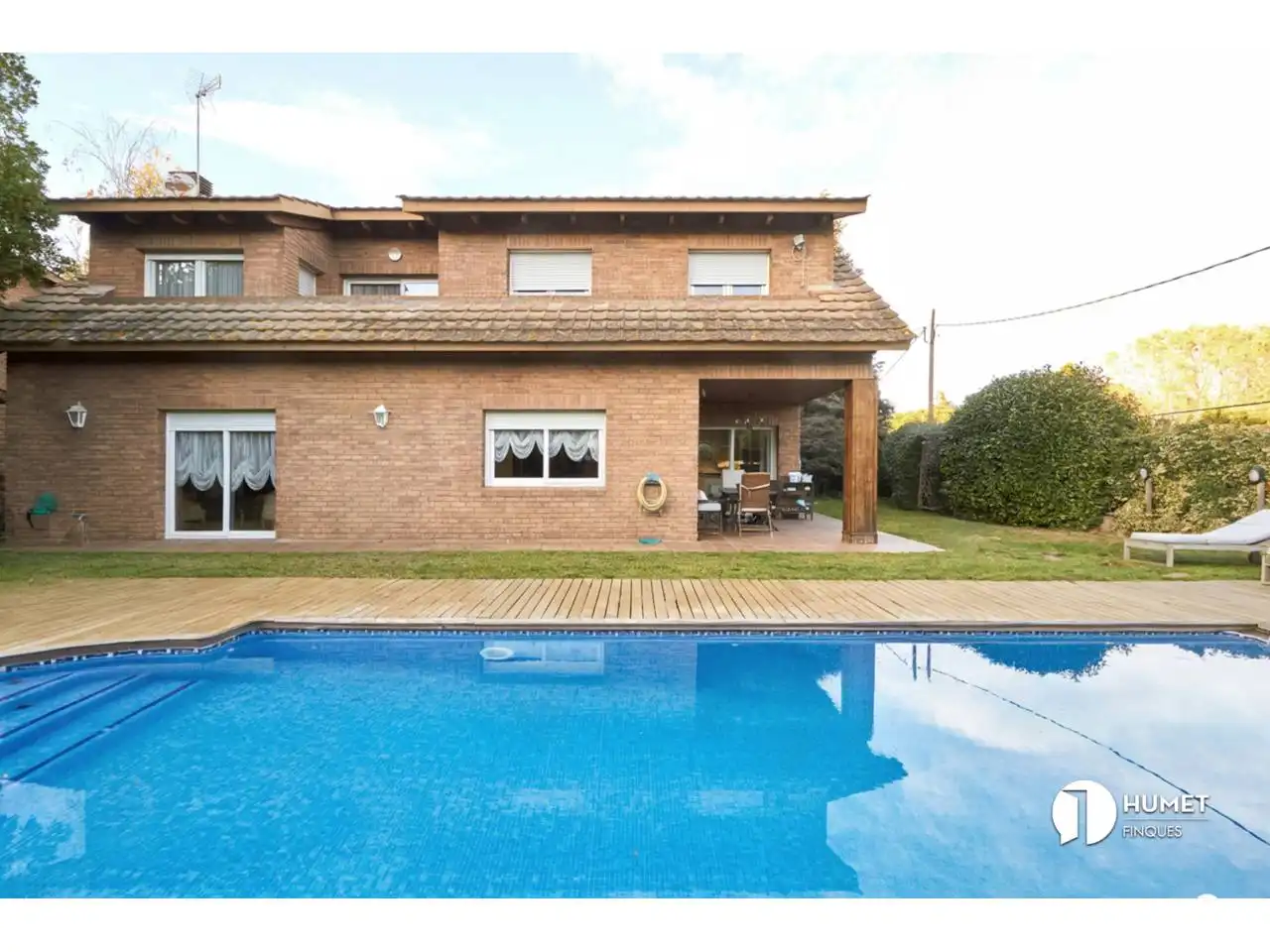 Swimming pool of Houses for sale in Sant Cugat del Vallès  with Air Conditioner, Heating and Private garden