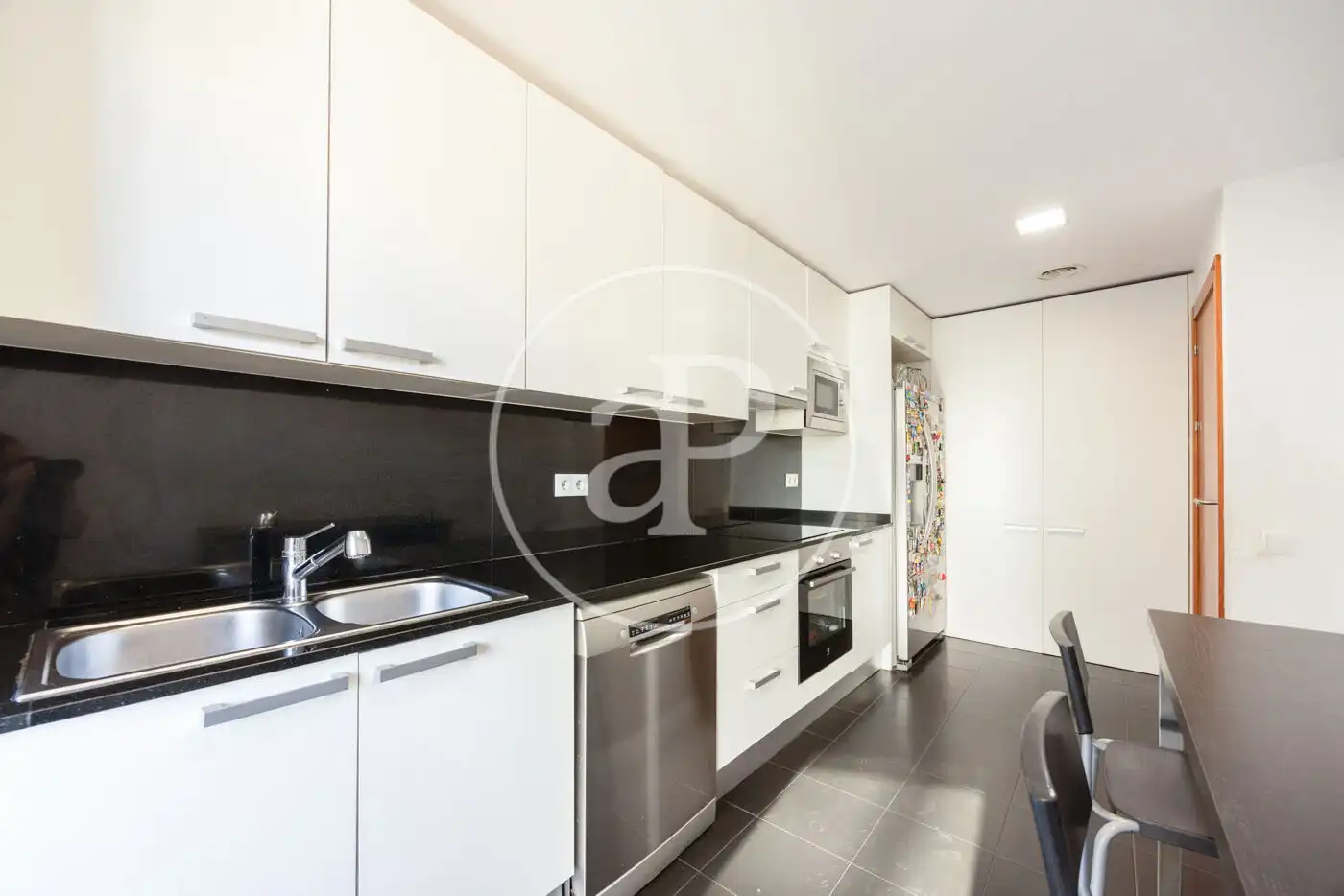 Cocina de Piso en venta en Badalona con Aire acondicionado, Calefacción y Jardín privado