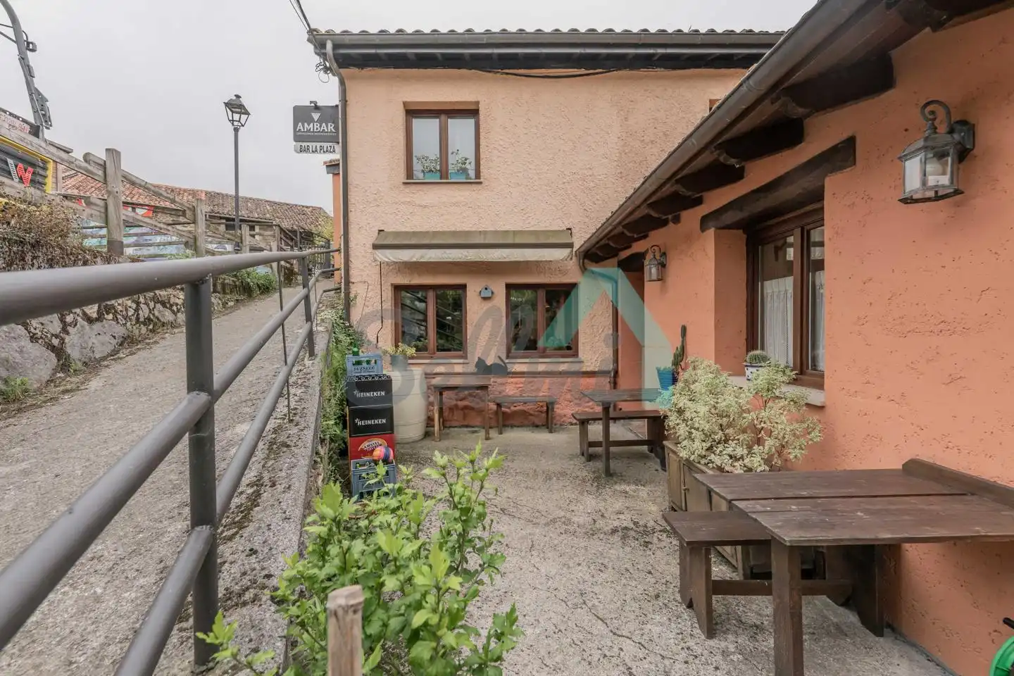 Vista exterior de Casa o chalet en venta en Sobrescobio con Calefacción, Jardín privado y Terraza