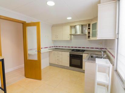Cuina de Pis en venda en Callosa de Segura amb Traster i Balcó