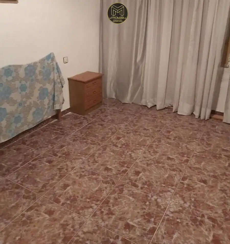 Dormitori de Casa o xalet en venda en Fuerte del Rey amb Terrassa