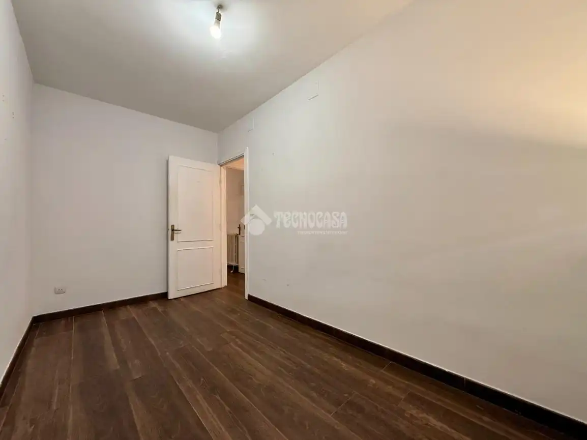 Bedroom of Flat for sale in Moratalaz
