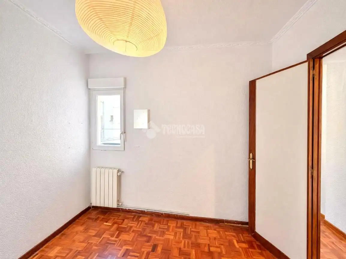 Schlafzimmer von Wohnung zum Verkauf in Madrid