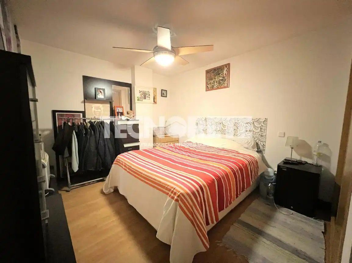 Schlafzimmer von Wohnung zum Verkauf in Cobisa mit Heizung und Privatgarten