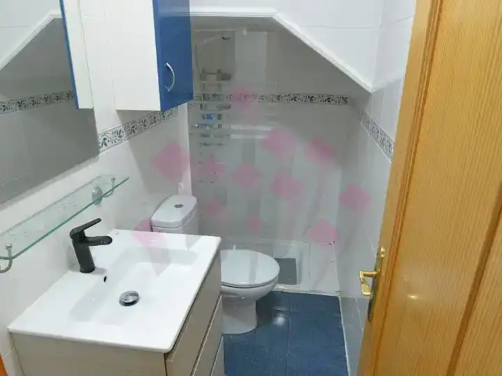 Bany de Pis en venda en Miguelturra amb Aire condicionat