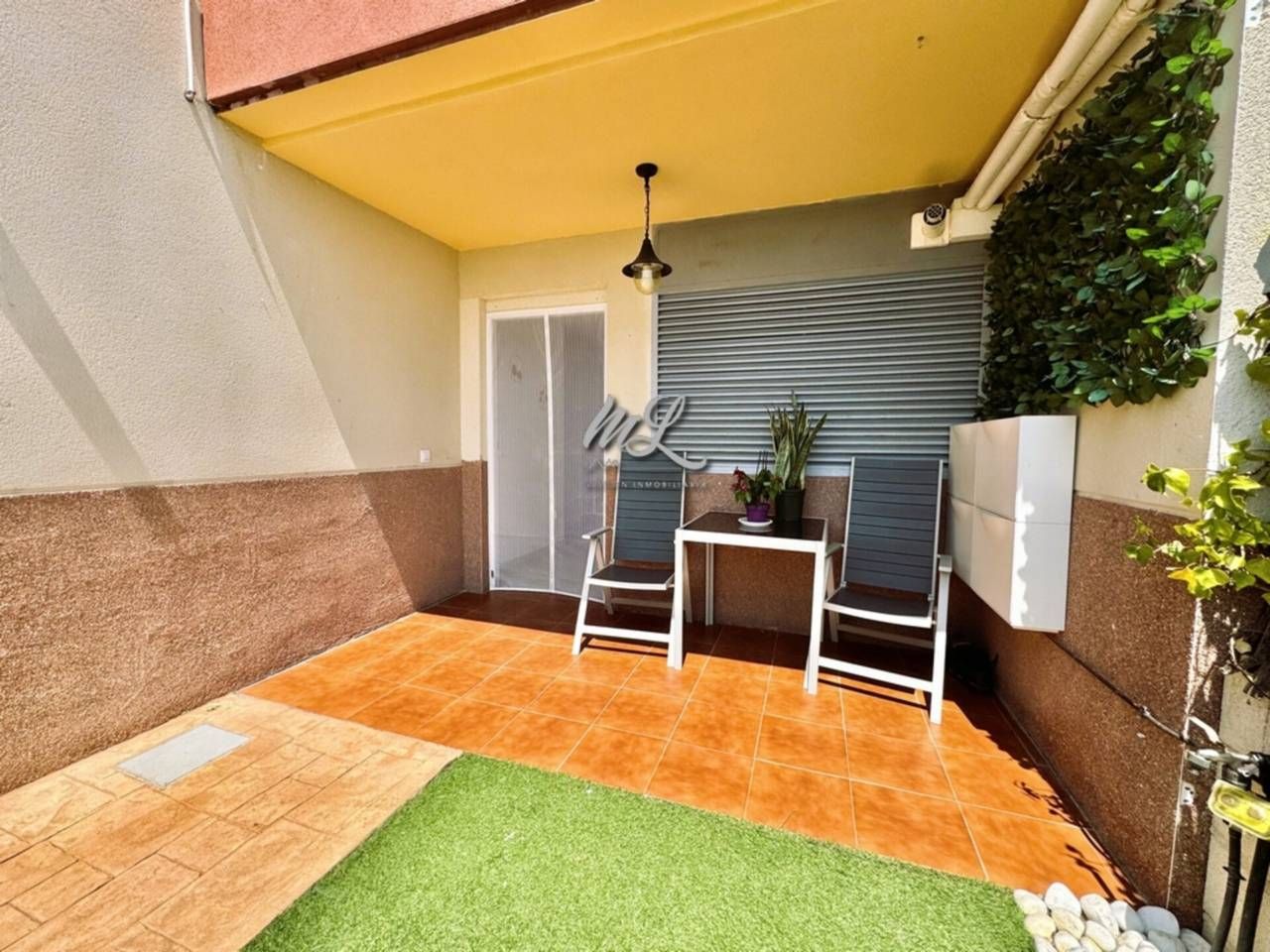 Terrassa de Casa adosada en venda en Las Ventas de Retamosa amb Calefacció, Jardí privat i Terrassa