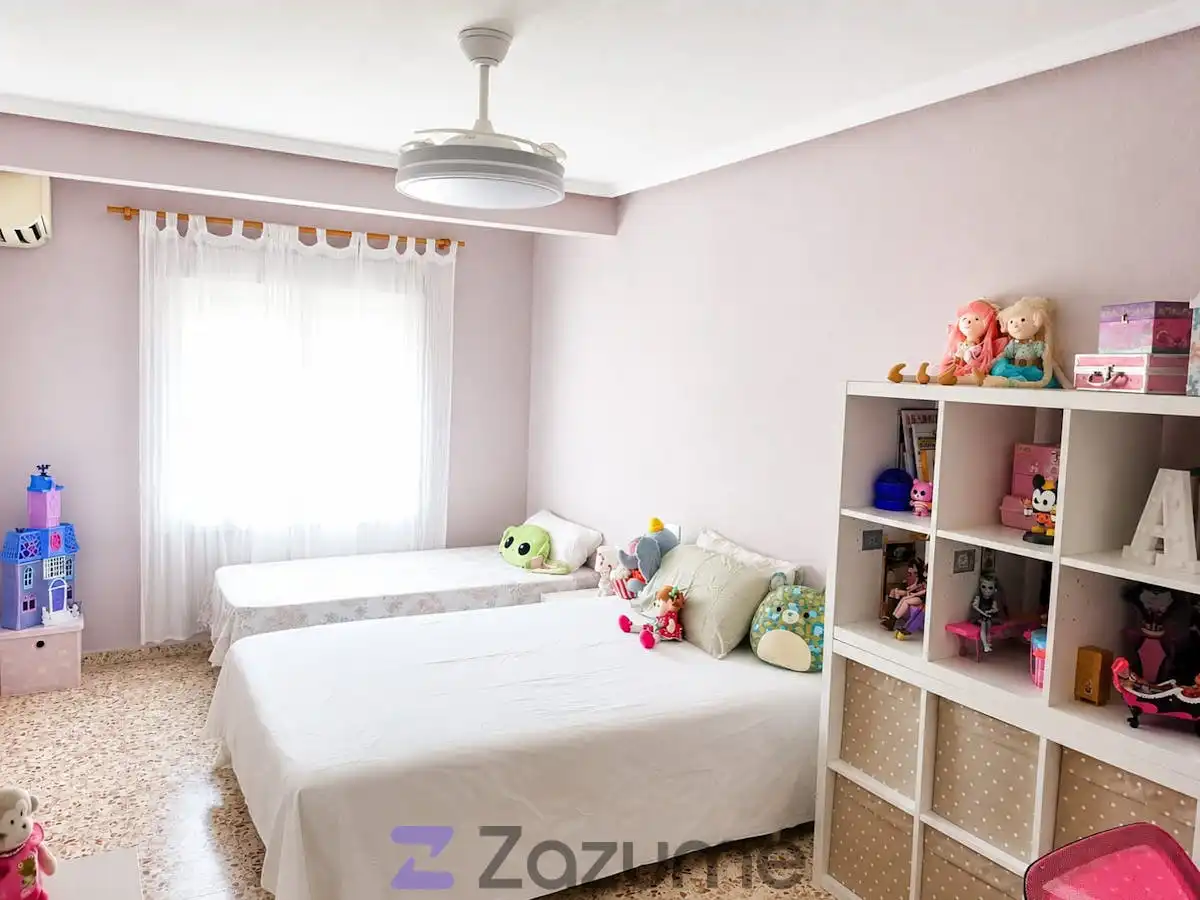Habitación de Piso de alquiler en Catral con Aire acondicionado, Horno y Balcón