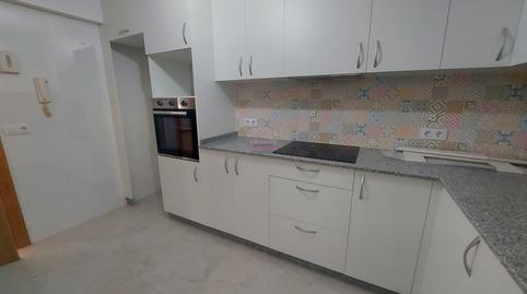 Foto 3 de Piso de alquiler en Rúa Do Conde de Torrecedeira, Berbés - Peritos, Vigo