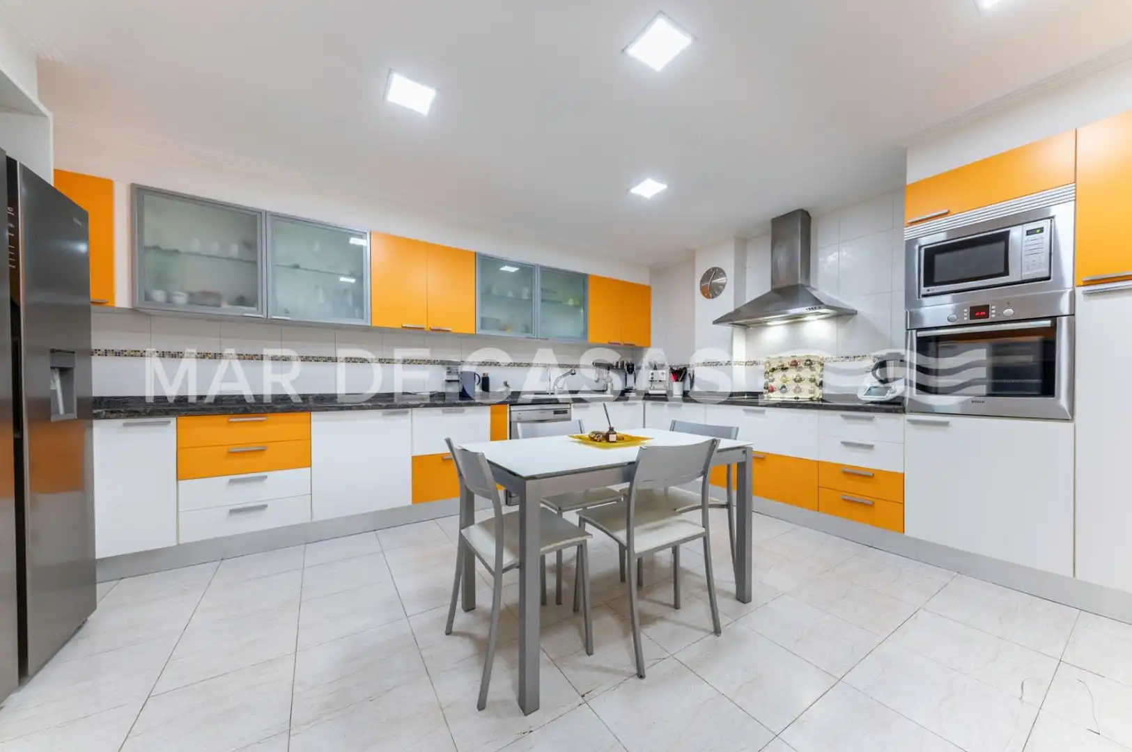 Cocina de Casa adosada en venta en Elche / Elx con Aire acondicionado, Terraza y Trastero
