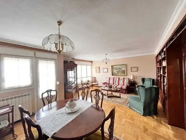Wohnzimmer von Wohnung zum Verkauf in Gijón  mit Heizung, Parkett und Terrasse