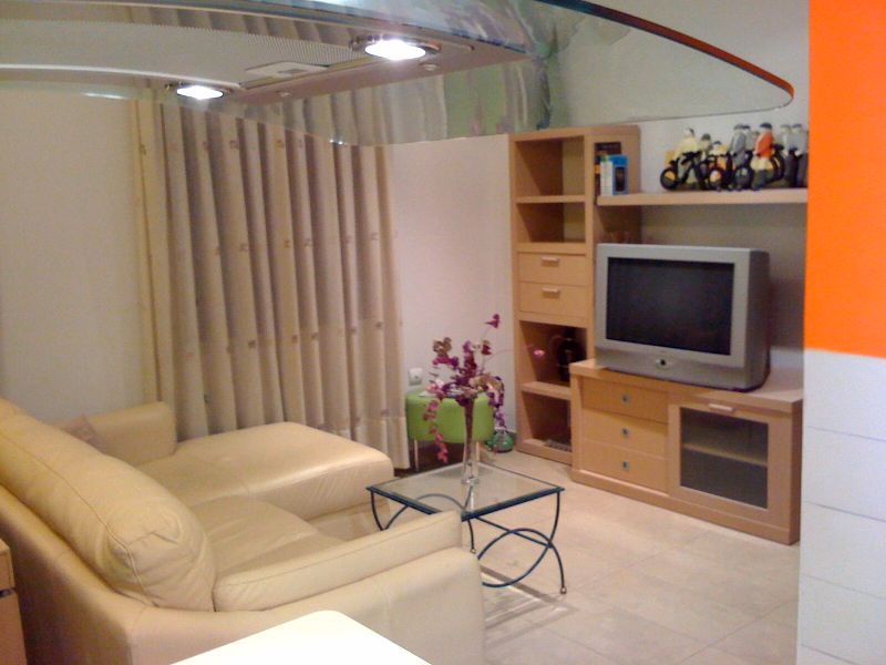 Sala de estar de Piso de alquiler en  Valencia Capital con Calefacción y Amueblado