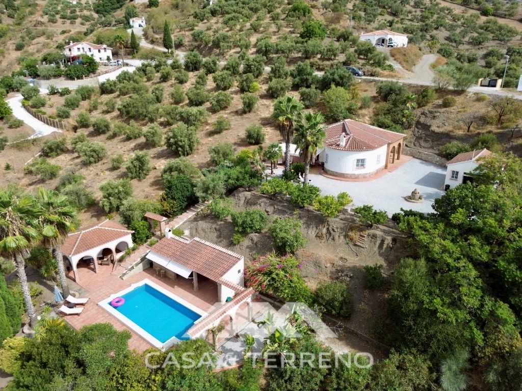 Exterior view of House or chalet for sale in Canillas de Albaida  with Air Conditioner, Heating and Private garden