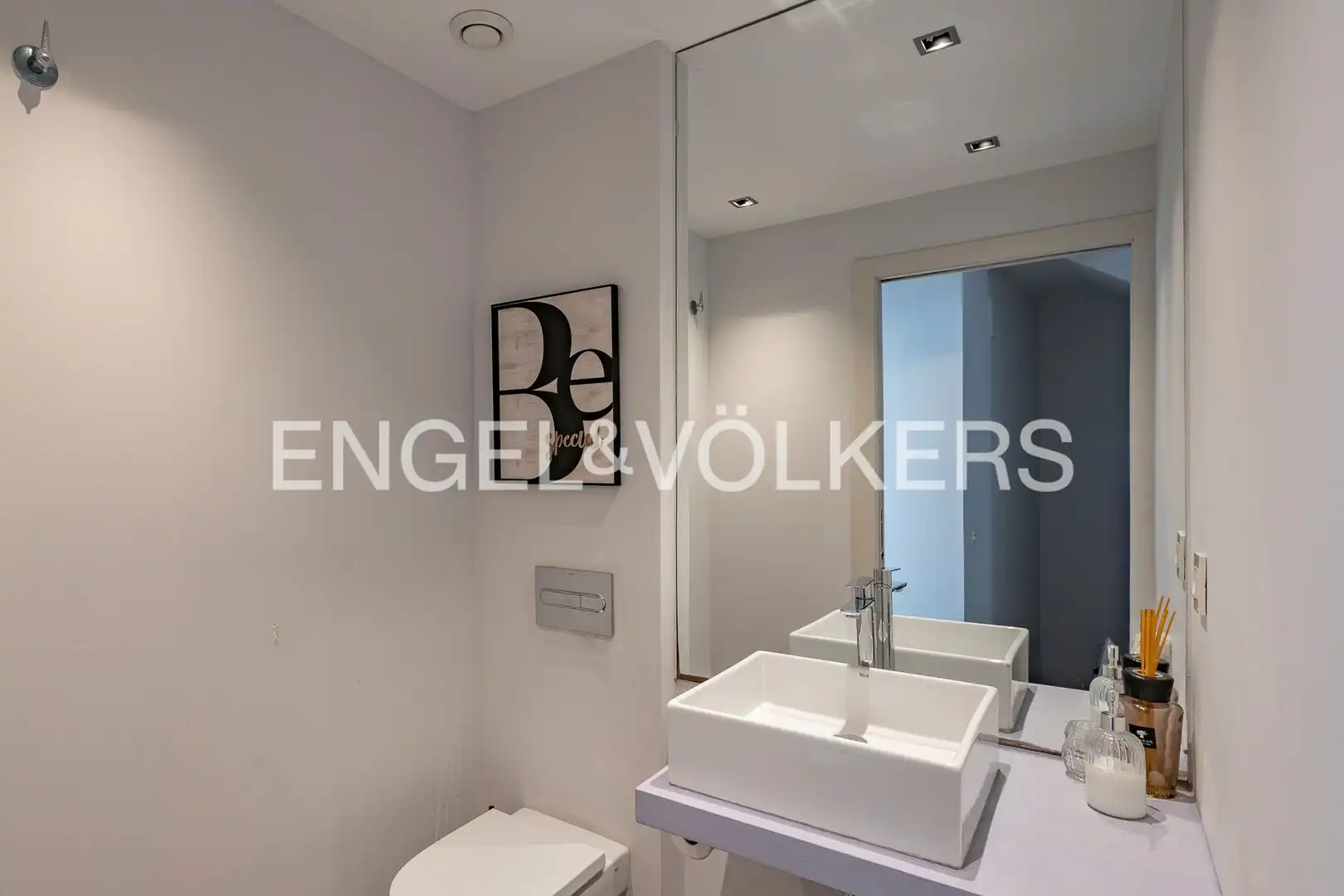 Baño de Casa o chalet de alquiler en Barcelona con Aire acondicionado, Calefacción y Jardín privado