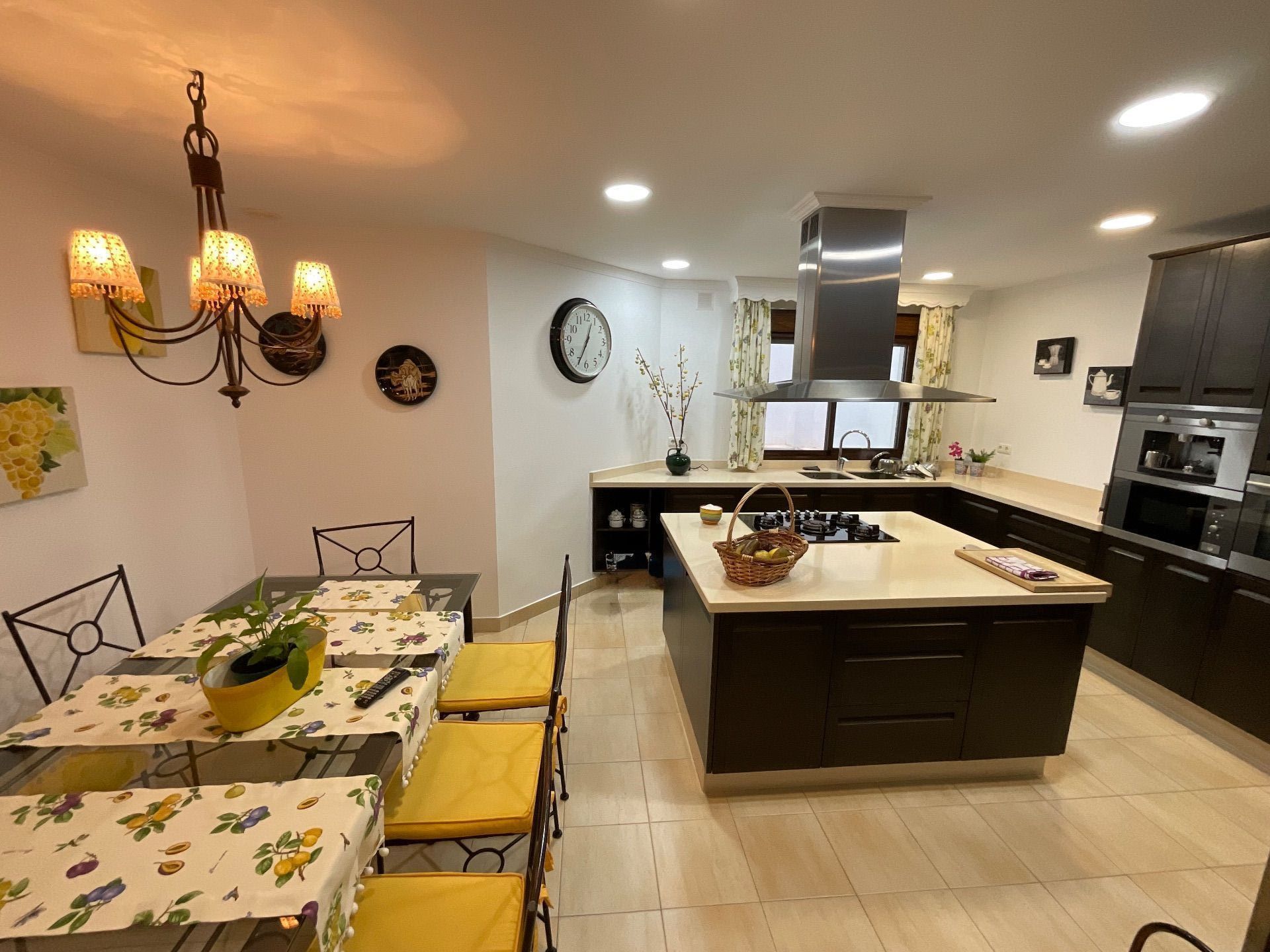 Cuina de Casa o xalet en venda en Antequera amb Aire condicionat, Calefacció i Terrassa