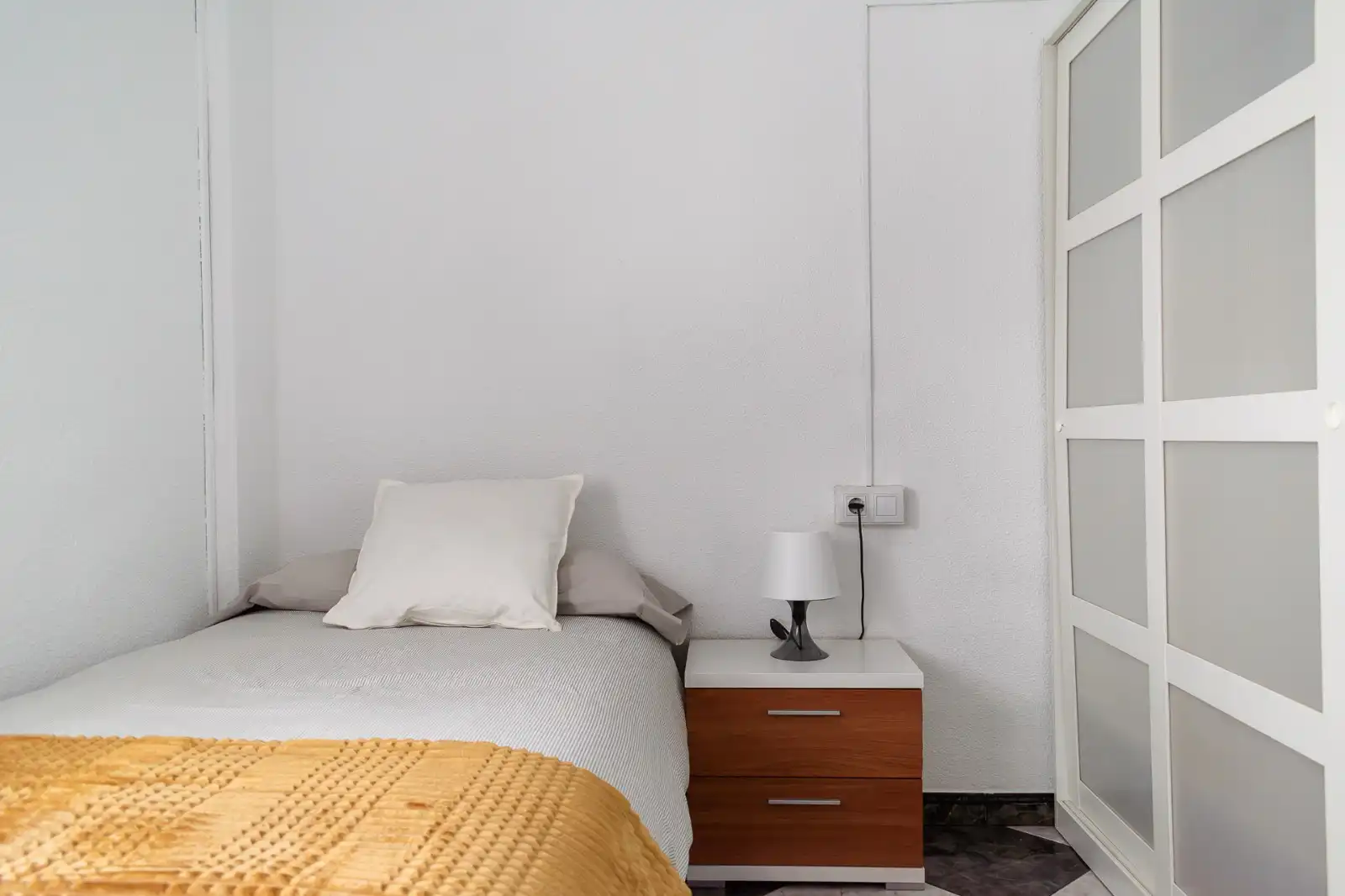 Flat with terrace to rent in Calle Poeta Manuel de Góngora, imagen 9