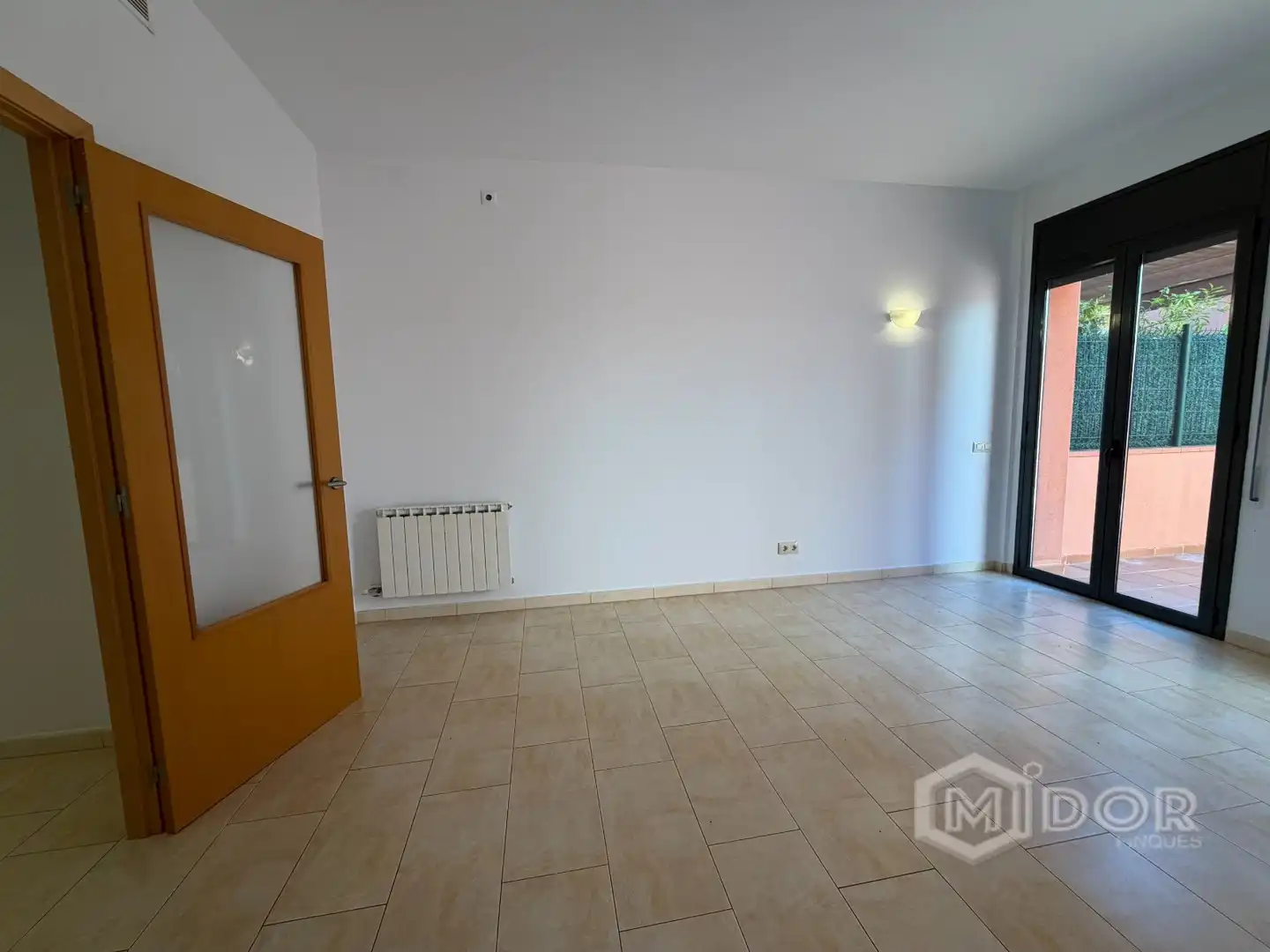 Flat with lift for sale in Carrer de Santa Magdalena 98, imagen 3