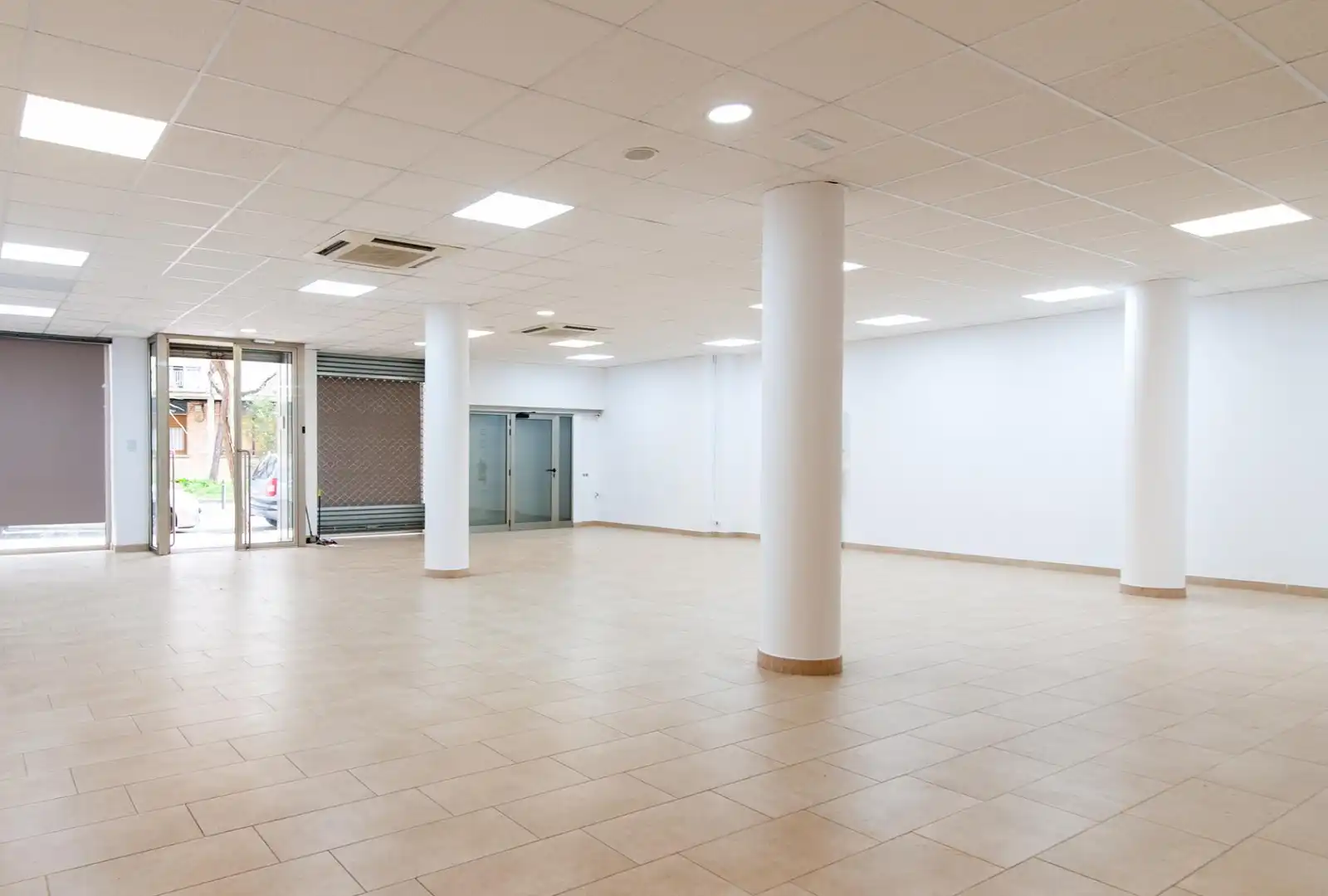 Local comercial de lloguer a Carrer La Granada, imagen 11