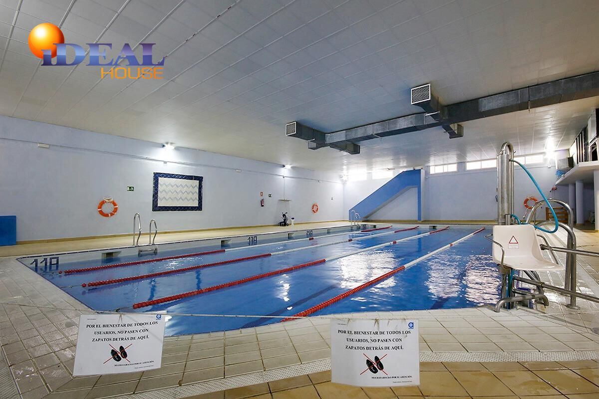 Piso en venta en Calle SOS DEL REY CATOLICO, 9, Cervantes, Genil