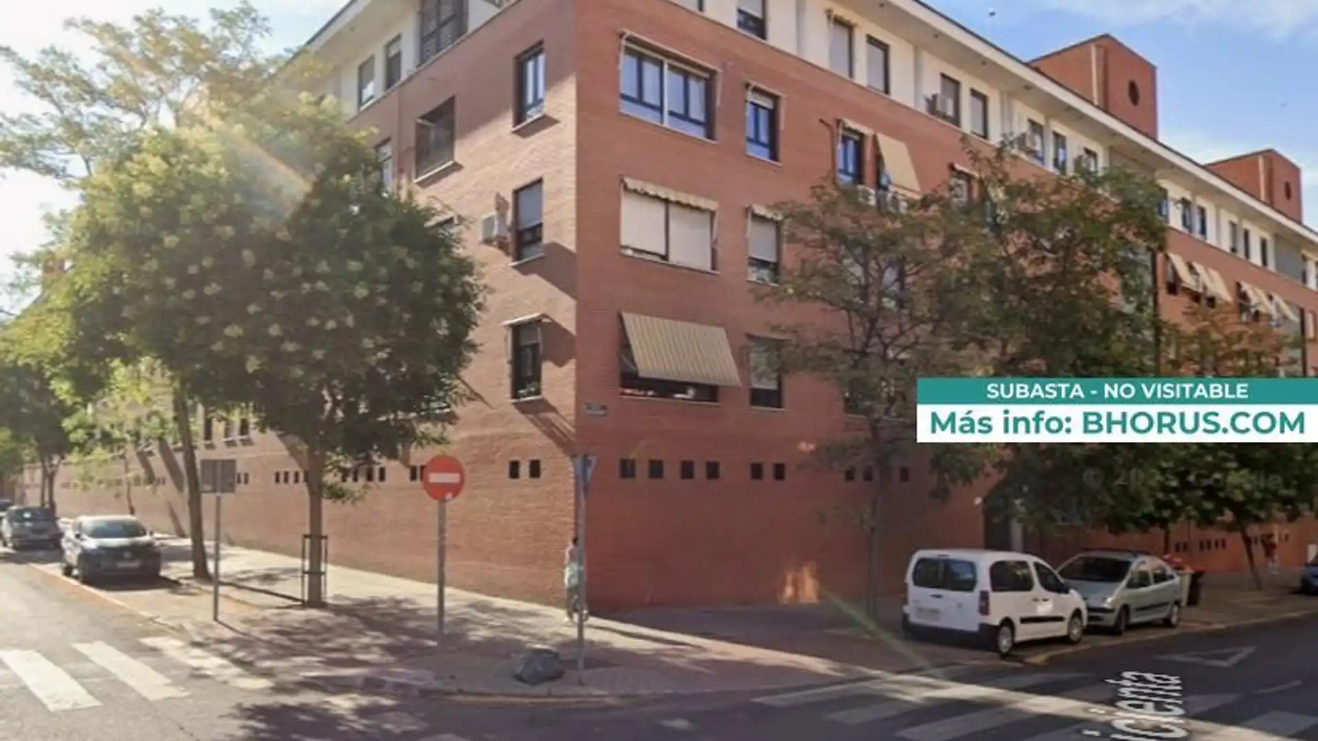 Vista exterior de Piso en venta en  Madrid Capital con Piscina